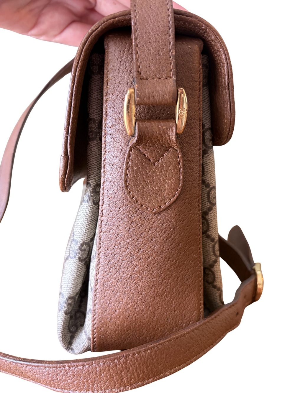 Gucci Beige GG Supreme Canvas Crossbody with Brown Trim and Green-Red Web - Picture 5 of 15